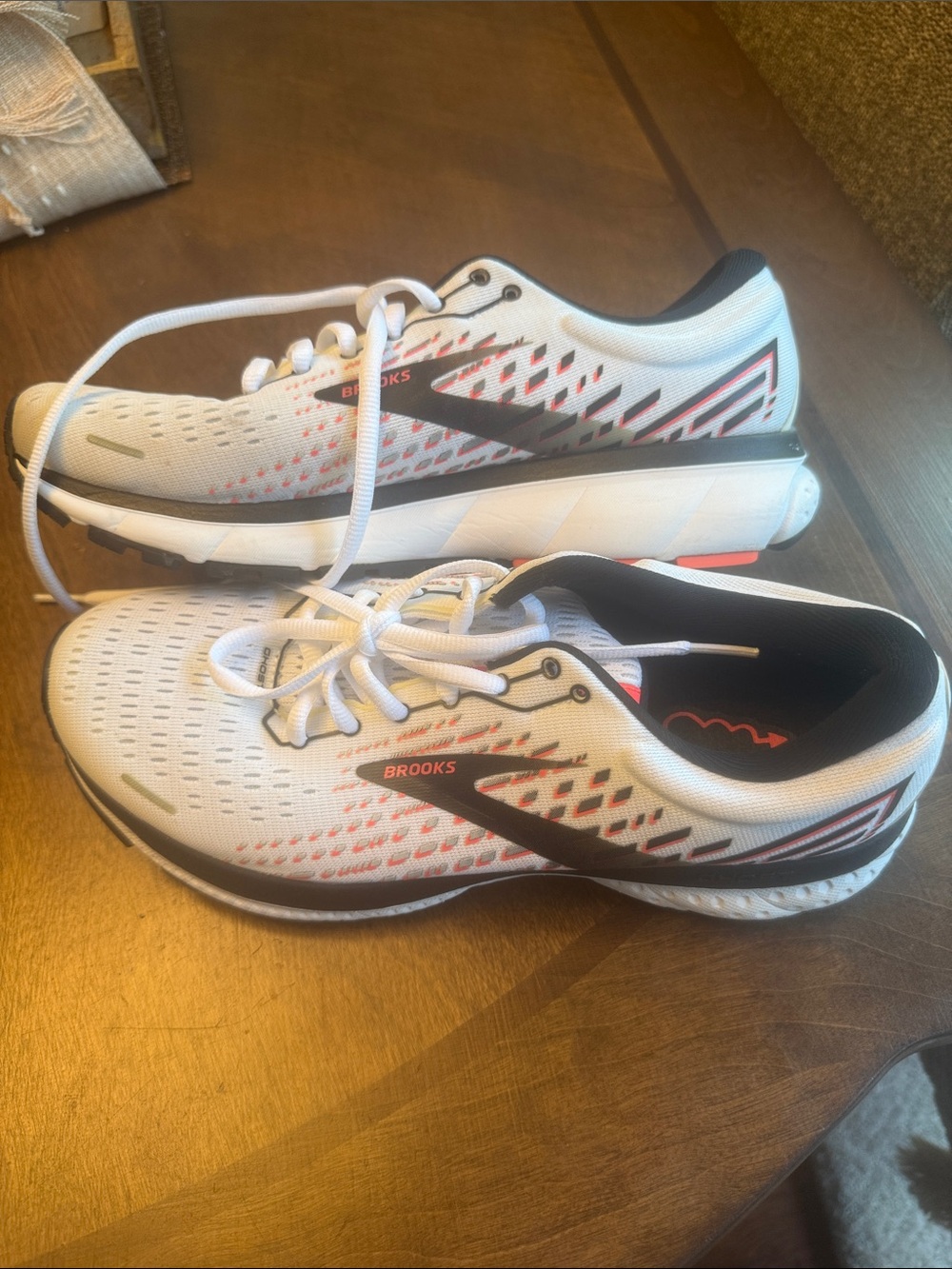 Brooks Ghost 13 size 9 White Running Sneakers with Black & Coral Details